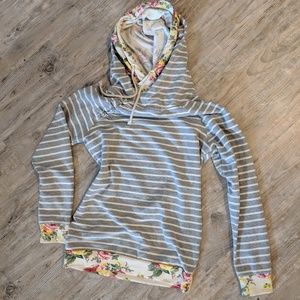 Fashion sweatershirt